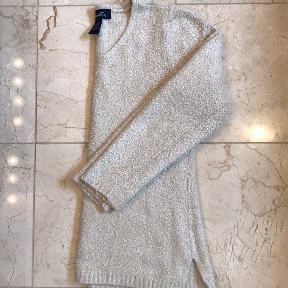 Sweater - Picture 3 of 3